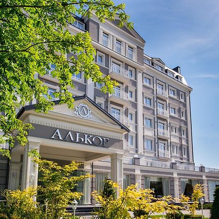 Hotel Alkor Truskavets Eksteriør bilde